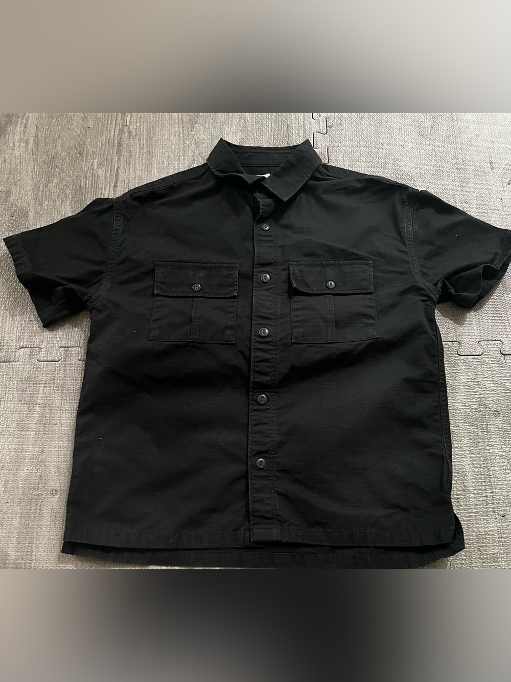 Gap Kids Boys L Black Solid Collared Short Sleeve Button-Up Shirt Pockets